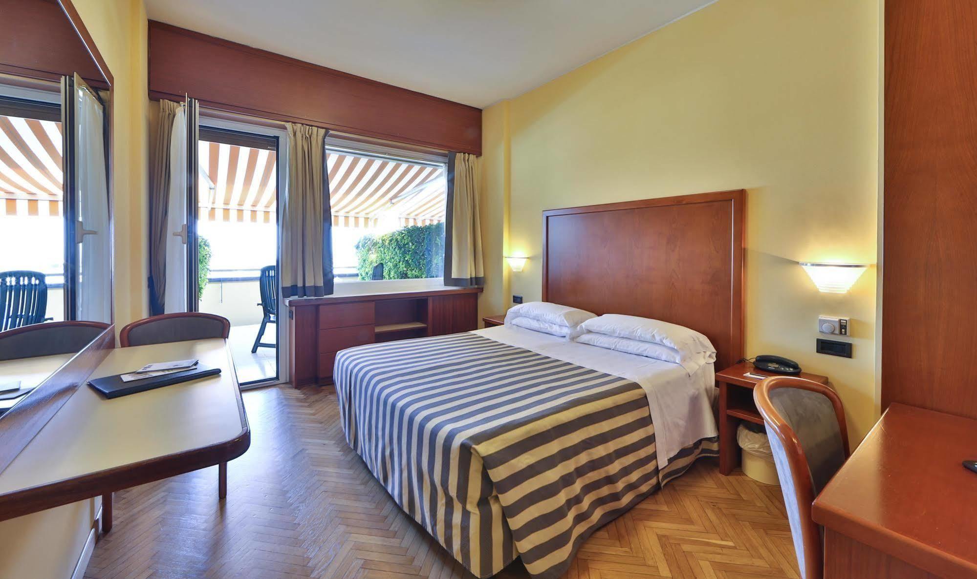 Hotel Laurin 산타마르게리타리구레 외부 사진